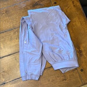 Zipper jogger size 4 purple
